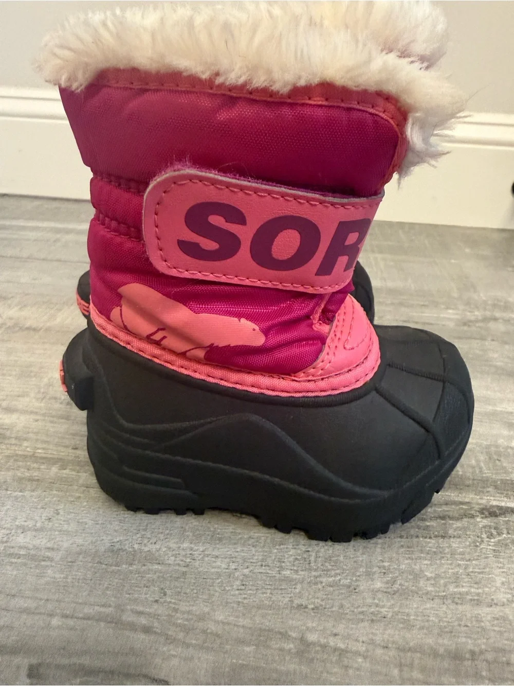 Sorel Kids Pink Magenta Winter Snow Boots with Faux Fur Trim 4 Toddler